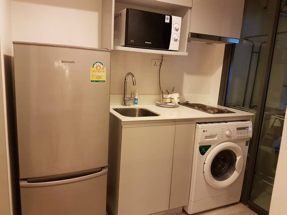 For RentCondoRama9, Petchburi, RCA : !! Beautiful room for rent, Condo Ideo Mobi Rama 9, near MRT rama 9.