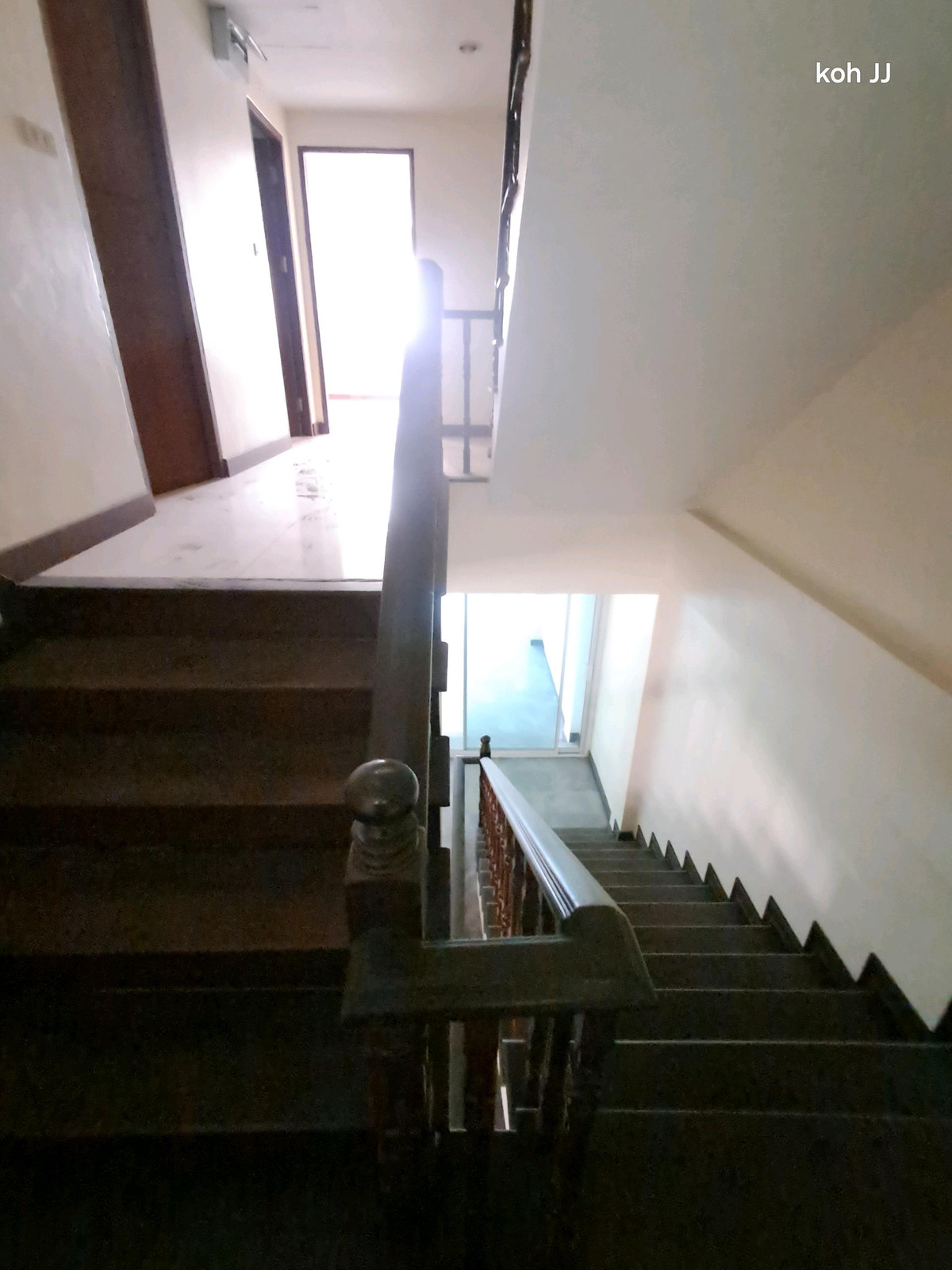 For RentTownhomePattanakan, Srinakarin : 🔥 Urgent for rent! Very cheap! Townhome with 5 floors, full of space 🔥
Prime location: opposite Seacon Square (Soi Srinakarin 40)
The best value in this area!