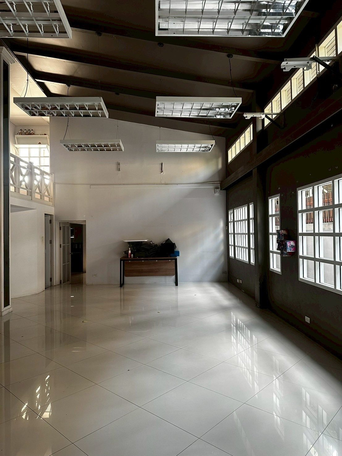 ให้เช่าบ้านโชคชัย4 ลาดพร้าว71 : ᚱ ให้เช่า โฮมออฟฟิศ ✅ห้องทำงาน 4–5 ห้อง 151 ตร.ว. 🔥ที่จอดรถ 8–10 คัน🔥บ้านเดี่ยว 2 ชั้น เดินเพียง 2 นาทีถึง MRT ลาดพร้าว