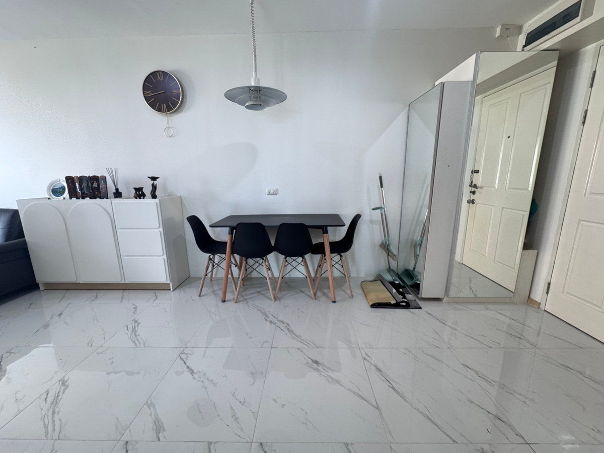 ให้เช่าคอนโดลาดพร้าว เซ็นทรัลลาดพร้าว : Sym Vibha Ladprao 2 ห้องนอน ห้องมุม รีโนเวทใหม่ ทำเลดีมาก ใกล้ central ladprao สวนจตุจักร, bts ,mrt