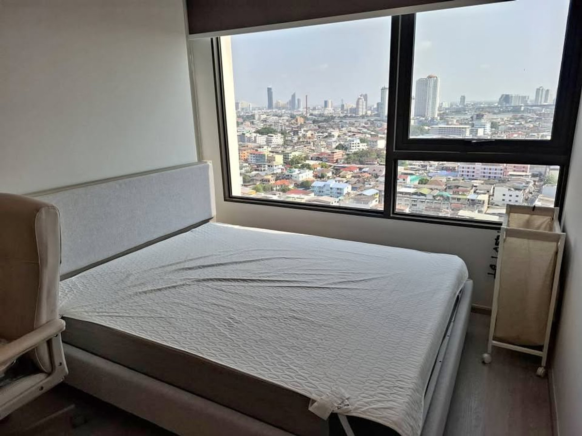 For RentCondoWongwianyai, Charoennakor : ⭐️ Reference Sathorn-Wongwianyai ⭐️ 1 bedroom, 1 bathroom, complete amenities.