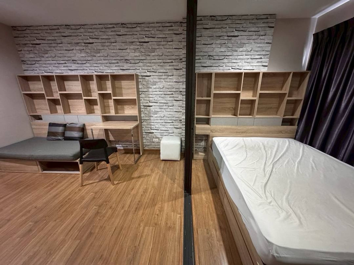 For RentCondoPinklao, Charansanitwong : 🔥Rare Item! The Tree Rio Bang-Aor
1 bedroom, river view + 1 car parking space, best value in this area.