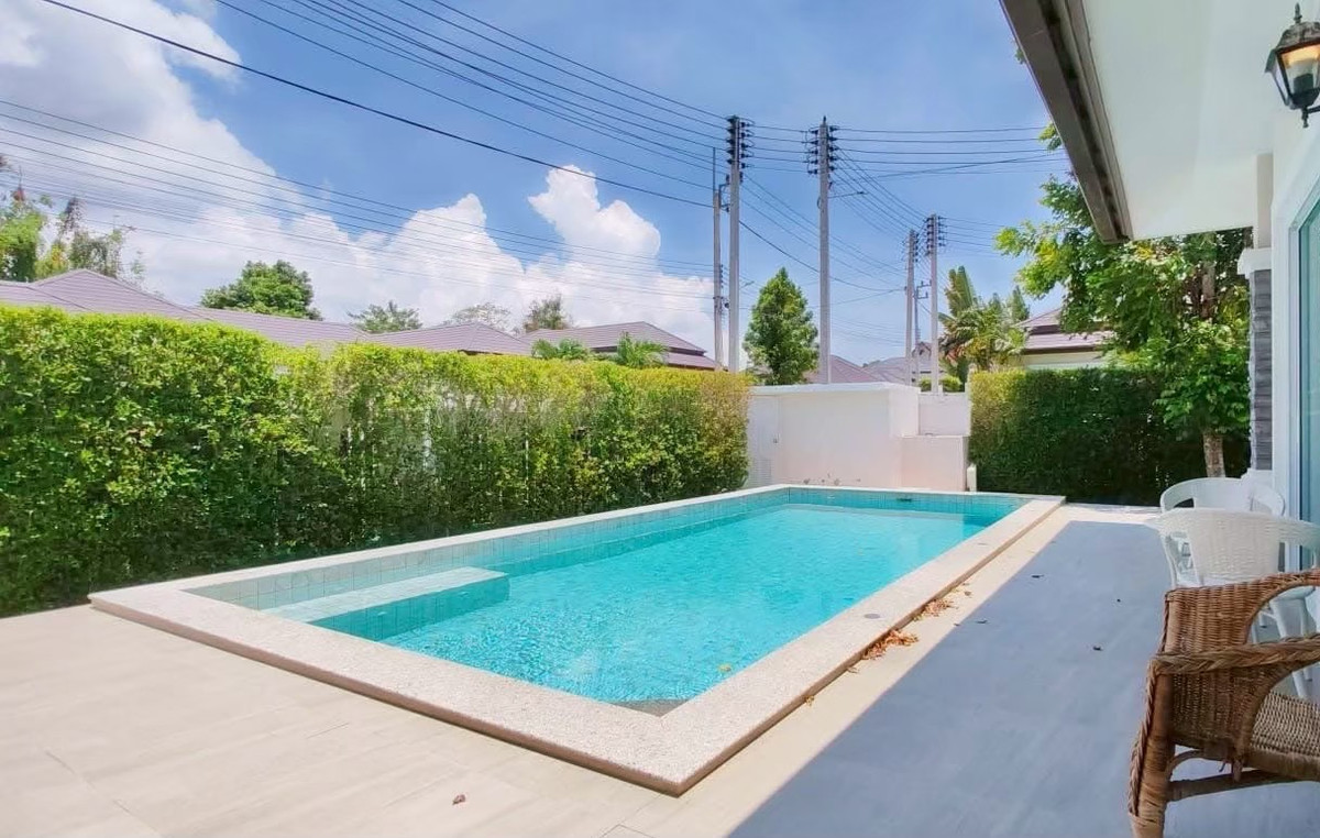 ขายหัวหิน ประจวบคีรีขันธ์ : ด่วน ขายพูลวิลล่าวิวเขาหลังมุม ราคาถูกที่สุดในโครงการ พร้อมดาดฟ้าชมวิวและสระว่ายน้ำส่วนตัว @Hua Hin Grand Hills