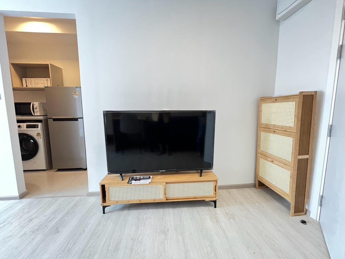 ให้เช่าคอนโดวิภาวดี ดอนเมือง หลักสี่ : คอนโดใหม่ ห้องว่างพร้อมเข้าอยู่ ตกแต่งครบทุกอย่าง (23 ตร.ม.) ราคา 7,500/เดือน ฟรีที่จอดรถ ฟรีค่าส่วนกลาง  