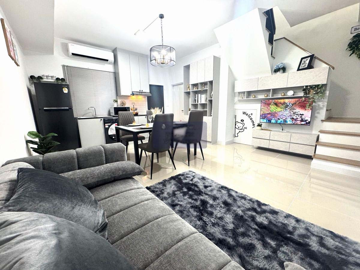 ให้เช่าทาวน์โฮมบางนา แบริ่ง ลาซาล : ทาวน์โฮม 2 ชั้น พร้อมเฟอร์นิเจอร์ ตกแต่งสวยงาม ให้เช่า ย่านบางนา-บางพลี ใกล้เมกาบางนา เพียง 2 กม.