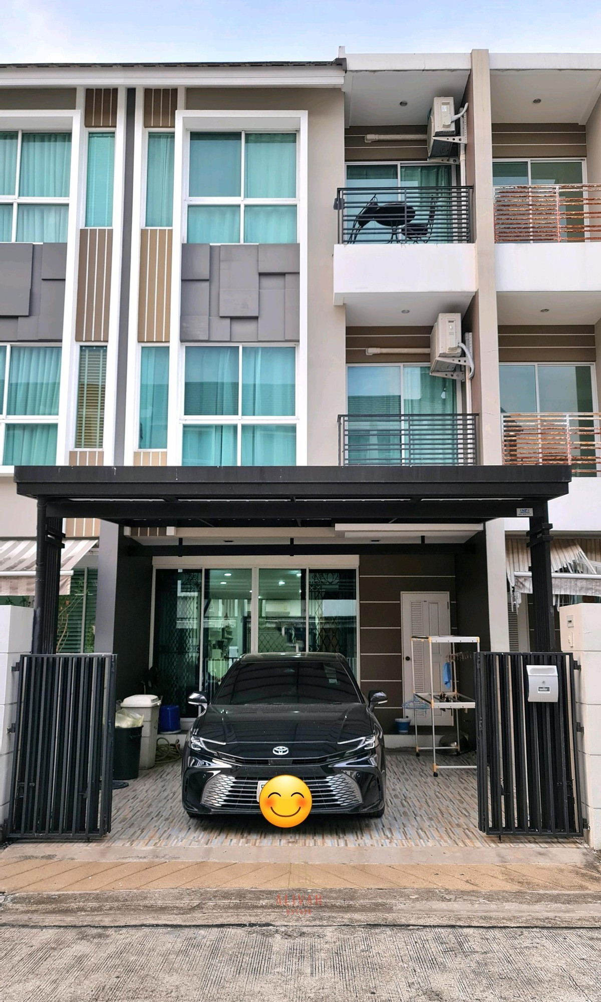 ทาวน์โฮมอ่อนนุช อุดมสุข : RH033926 ขาย/ให้เช่า ทาวน์โฮม 3 ชั้น 3 ห้องนอน at The Estate Srinakarin 2 ซ.อ่อนนุช 46