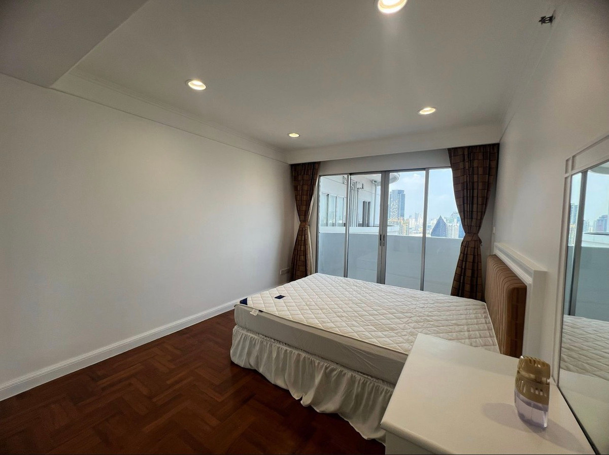 ให้เช่าคอนโดวิทยุ ชิดลม หลังสวน : 🏢 ให้เช่า วิทยุ คอมเพล็กซ์  วิวเมืองโล่ง ห้องใหญ่หายาก ใจกลาง CBD ใกล้ BTS เพลินจิต ✨