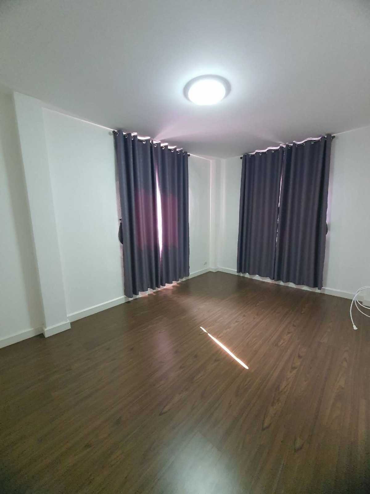 ขายบ้านลาดกระบัง สุวรรณภูมิ : ขายบ้านเดี่ยว พื้นที่ดินใหญ่ ใกล้สนามบินสุวรรณภูมิ