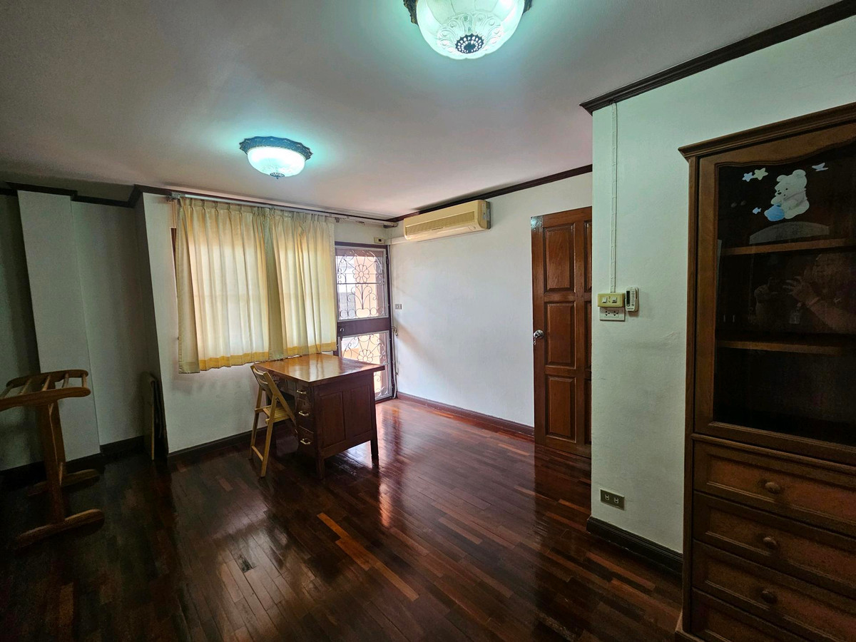 ให้เช่าอาคารพาณิชย์โชคชัย4 ลาดพร้าว71 : 📍ลาดพร้าว87แหล่งชุมชน เหมาะเปิดกิจการ+พักอาศัย ข้างตึกขึ้นป้ายโปรโมทคนเห็นเพียบ