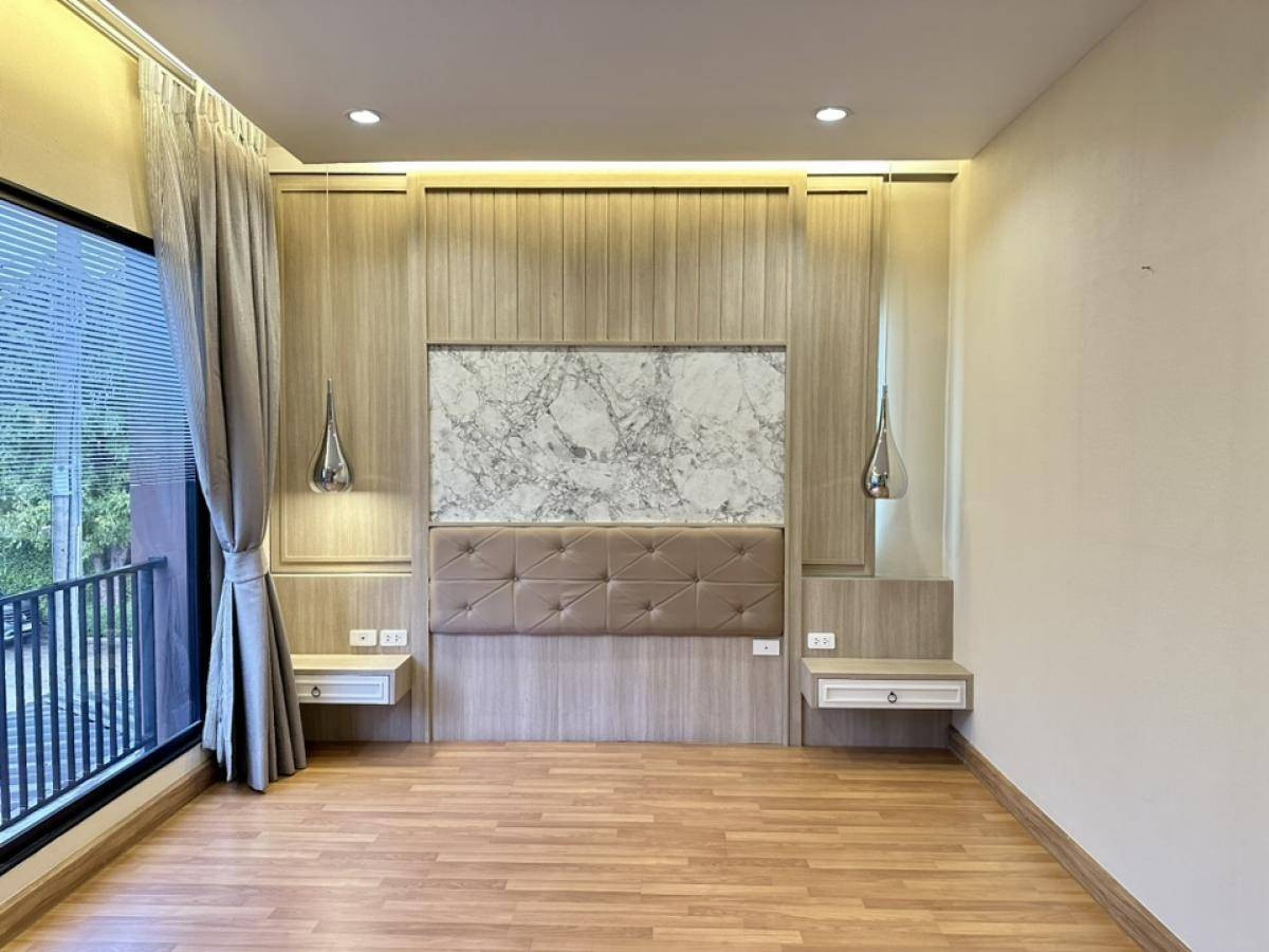 For RentTownhomeChaengwatana, Muangthong : Townhome for rent, The Connect 41 Chaengwattana - Tiwanon, near Impact Muang Thong Thani, only 5 minutes.