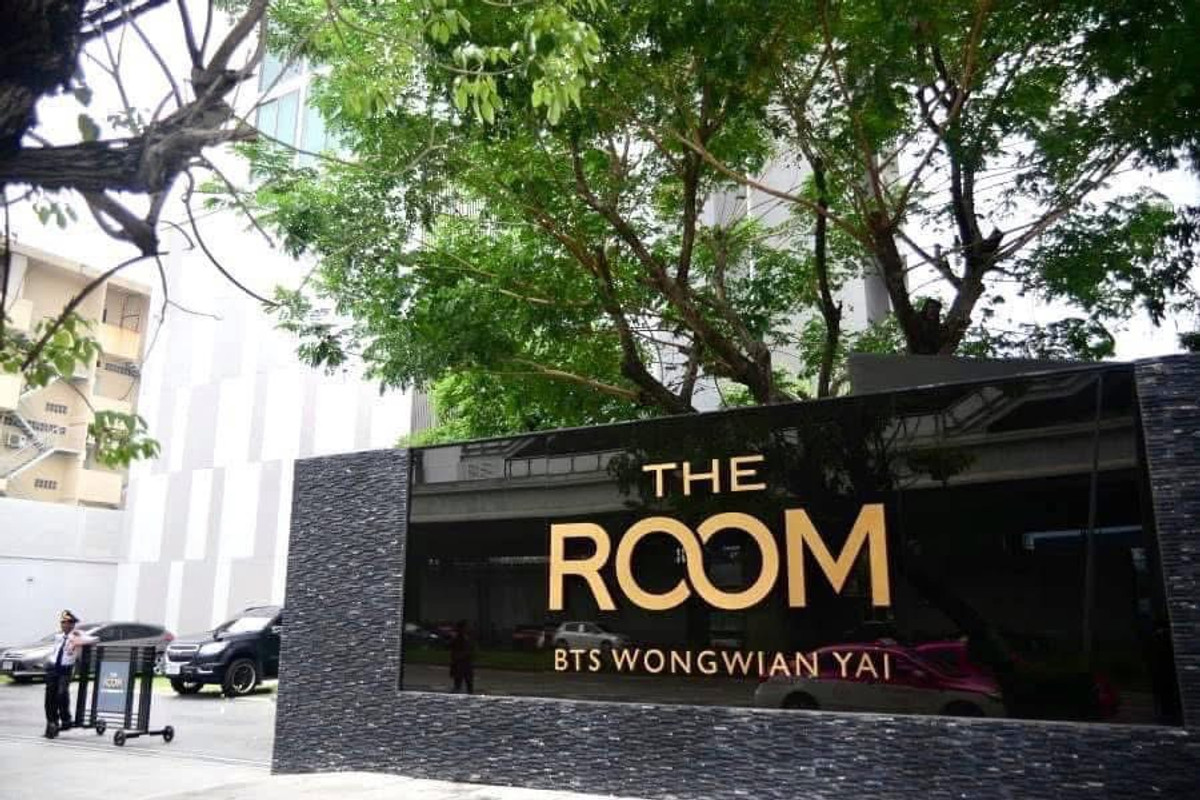 ให้เช่าคอนโดวงเวียนใหญ่ เจริญนคร : ให้เช่า✨คอนโดติด BTS วงเวียนใหญ่  | The Room Wongwianyai | 1 ห้องนอน : ขนาด 59 ตร.ม. ตกแต่งเรียบหรู พร้อมเข้าอยู่ , ใกล้The Mall ท่าพระ 