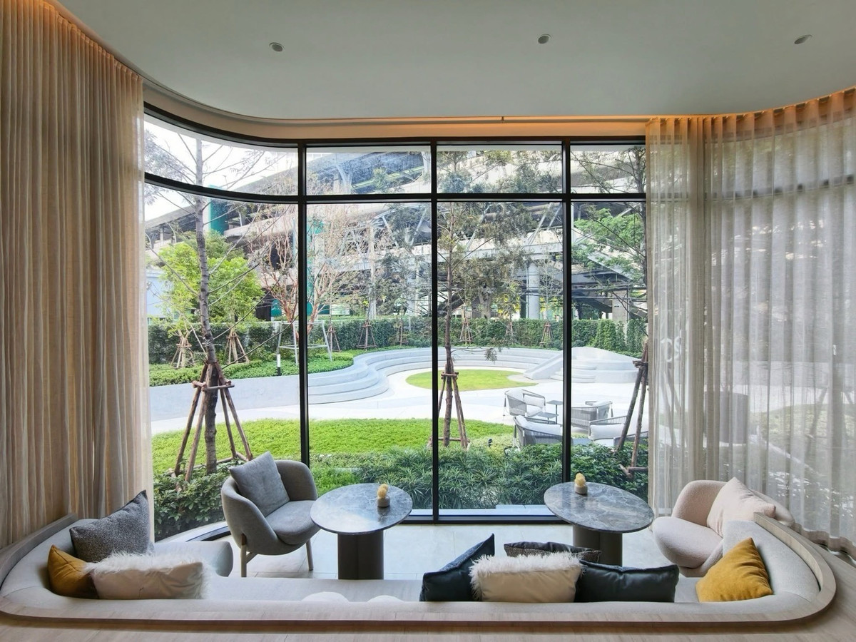 For SaleCondoKasetsart, Ratchayothin : 𝐂𝐎𝐁𝐄 Kaset-Sripatum, free down payment 𝐎 baht, light installments 𝟖,𝟗𝟎𝟎/month, new room, first hand, complete, ready to move in.