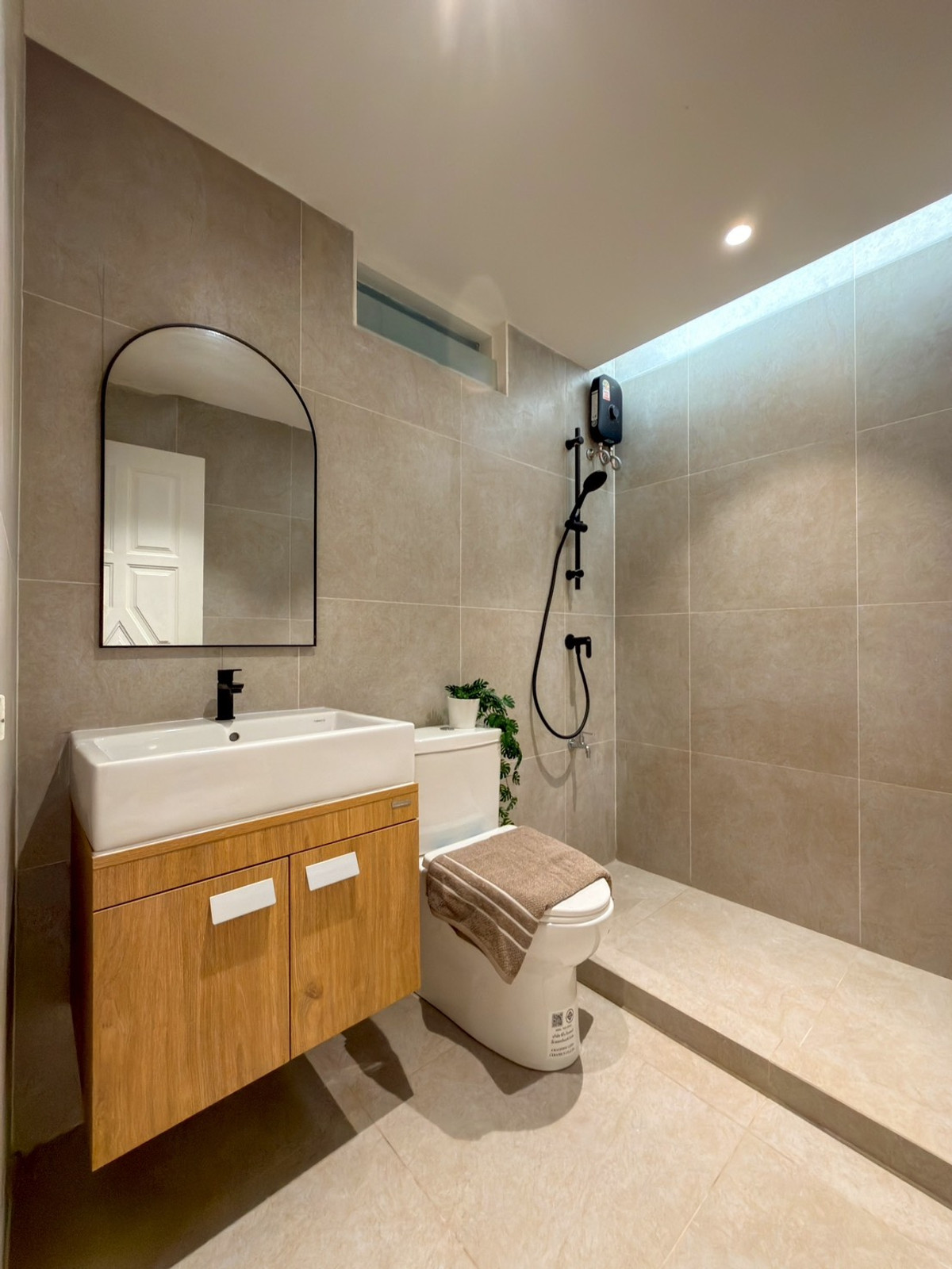 ขายคอนโดบางนา แบริ่ง ลาซาล : K-6852 🔥🔥 ห้องสวย รีโนเวทใหม่ เฟอร์นิเจอร์บิ้วอิน กั้นห้องเป็นสัดส่วน ขายด่วน ! คอนโด Parkland บางนา พร้อมอยู่