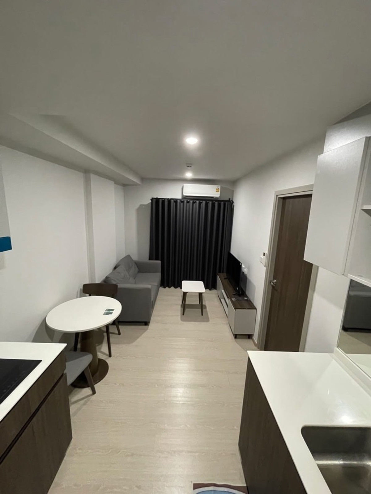 ให้เช่าคอนโดปทุมธานี รังสิต ธรรมศาสตร์ : [ให้เช่า] คอนโด 𝗡𝘂𝗲 𝗖𝗿𝗼𝘀𝘀 คูคต 🚇 ติด BTS สายสีเขียว สถานีคูคต พร้อมเข้าอยู่!!