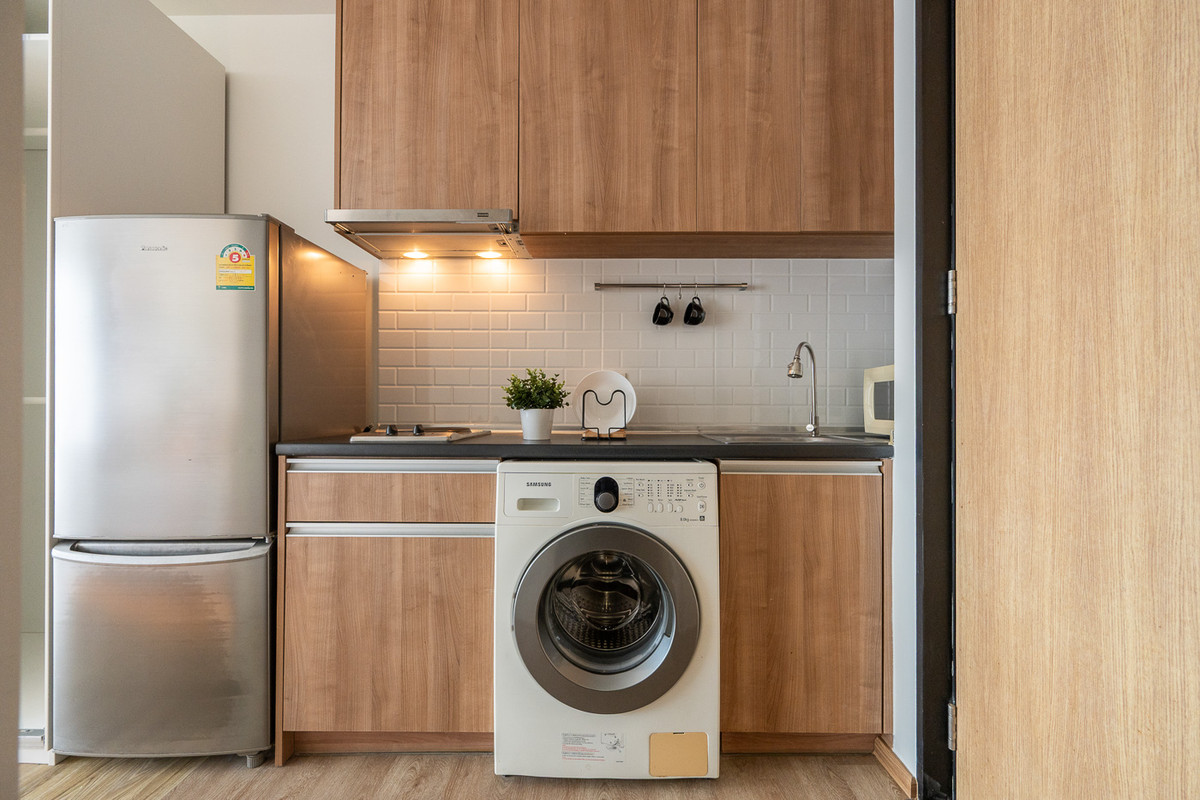 ขายคอนโดลาดพร้าว เซ็นทรัลลาดพร้าว : 🚀 The issara Ladprao - 34ตรม. สตูดิโอ รีโนเวทใหม่ 092-545-6151 (ทีม)