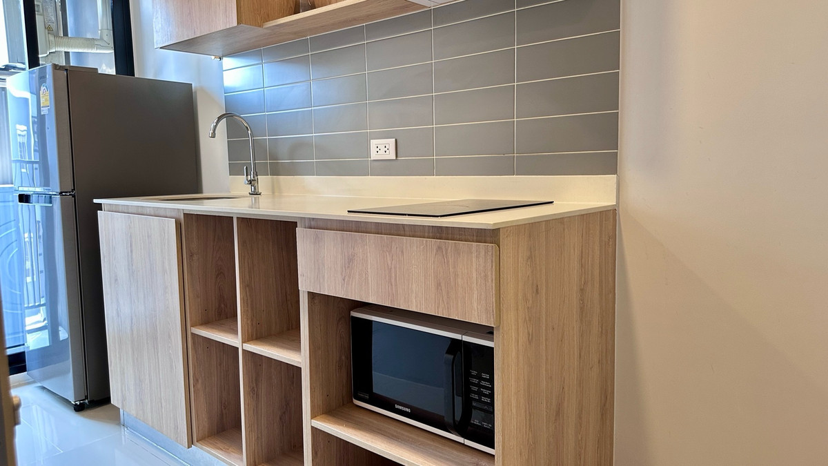 For RentCondoPinklao, Charansanitwong : Condo for rent, Chewathai Pinklao, near Siriraj, near Thammasat University, Tha Phrachan.