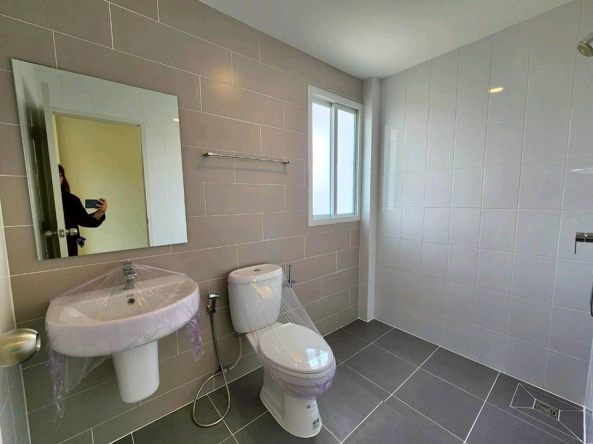 For SaleHouseRama5, Ratchapruek, Bangkruai : 🔥For sale Casa Premium Village Ratchaphruek-Rama 5, 3-story detached house, newly renovated, near the Bang Phlu BTS station.