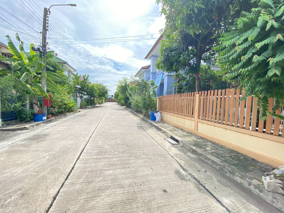 ขายบ้านสมุทรปราการ สำโรง : ขายบ้านเดี่ยว 2 ชั้น พร้อมอยู่ หมู่บ้านวรารมย์ เลควิลล์ บางพลี-สมุทรปราการ บ้านแต่งสวย ต่อเติมครบ | ทำเลดี | 