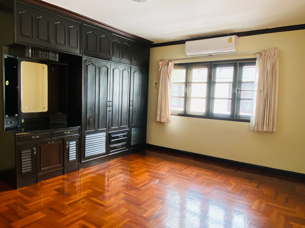 ขายบ้านพัฒนาการ ศรีนครินทร์ : เพียง800 เมตร จากสถานีศรีอุดม บ้านเดี่ยว 98.9 ตารางวา 