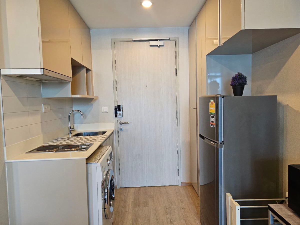 ให้เช่าคอนโดสยาม จุฬา สามย่าน : Ideo Q Chula Samyan【𝐑𝐄𝐍𝐓】🔥ห้องสไตล์โมเดิร์น ชั้นวางของเพียบ วิวชั้นสูง ส่วนกลางมีลานดูหนัง ใกล้ห้างดังสามย่าน🔥 ติดต่อไลน์ไอดี: @hacondo