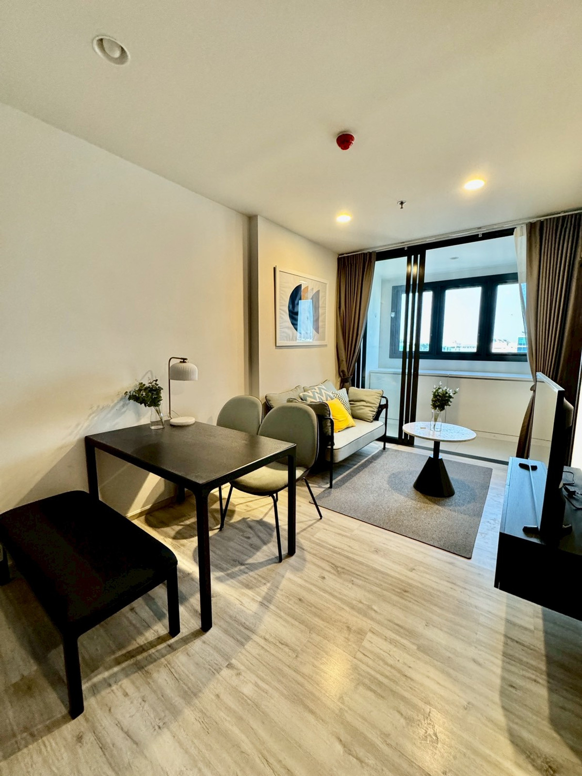 ให้เช่าคอนโดรัชดา ห้วยขวาง : ให้เช่า XT HuaiKwang 1 bedroom - Available for Rent