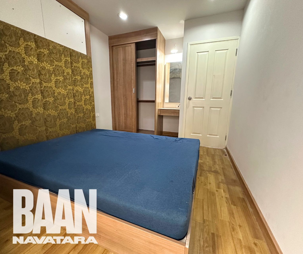 ให้เช่าคอนโดเกษตร นวมินทร์ ลาดปลาเค้า :  คอนโดบ้านนวธารา 61ตรม. ชั้น1 ห้องอยู่บริเวณหัวมุม เงียบสงบ  ถเข้าได้ 2 ทาง หน้าห้อง เข้าจากที่จอดรถ และ หลังห้อง ออกไปเป็นสระว่ายน้ำและ fitness