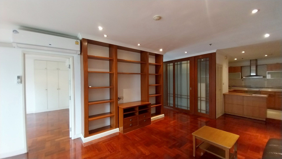 ขายคอนโดนานา : 🔥ขายด่วน🔥คอนโด Liberty Park2 >> สุขุมวิท 11 ใกล้ BTS นานา 123.19 ตร.ม. 2 ห้องนอน 2 ห้องน้ำ เฟอร์นิเจอร์ครบ 📢 ราคา 8,900,000 บาท