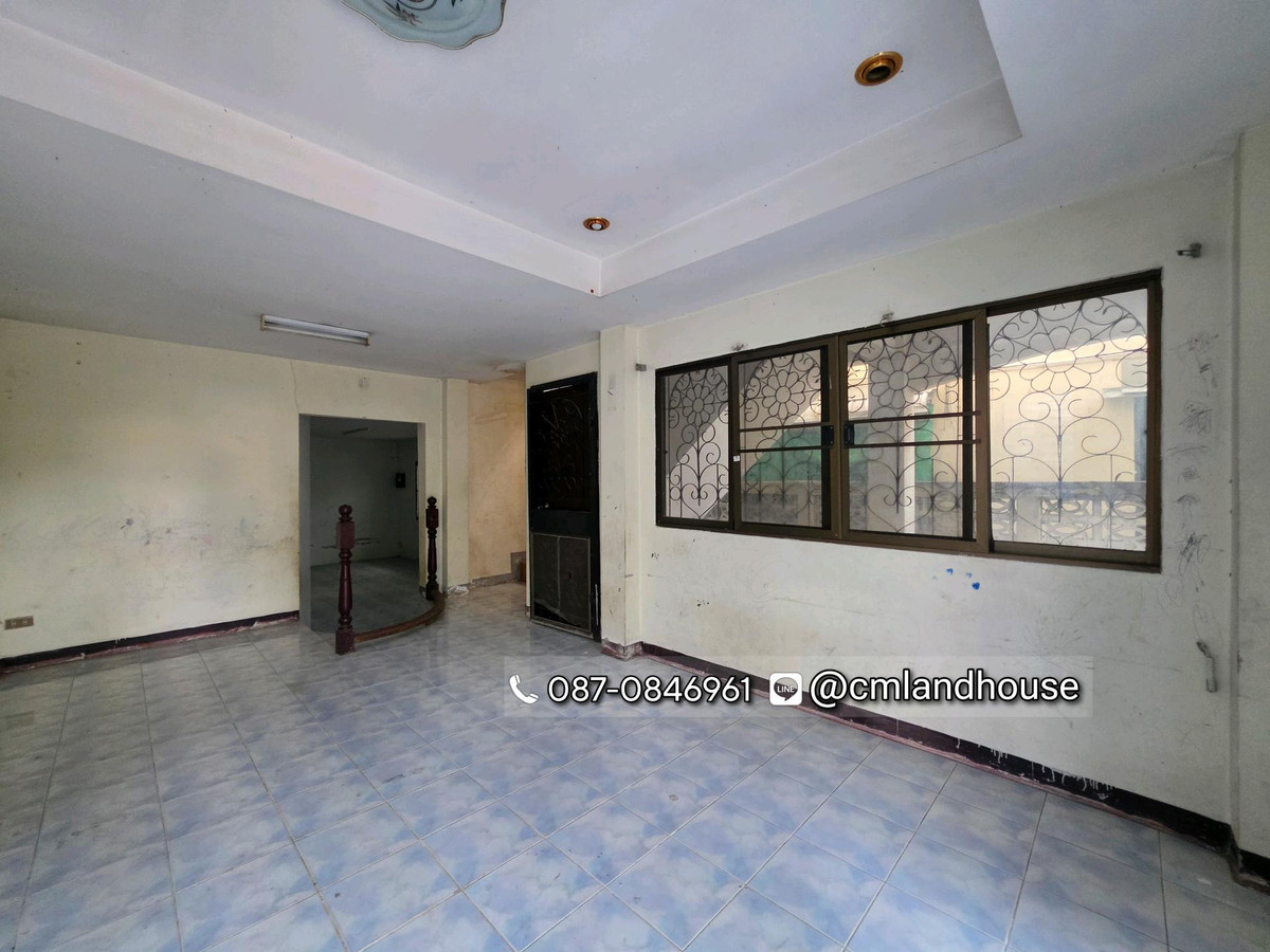 ขายบ้านเชียงใหม่ : ถูกกว่าคุ้มกว่าคอนโด! บ้านวรุณนิเวศน์ ต.แม่เหียะ อ.เมือง ใกล้แยกแม่เหียะ บิ๊กซี แม็คโคร IKEA 2 กม. ใกล้เซ็นทรัลแอร์พอร์ต 4 กม. ใกล้สนามบิน 5 กม. (ขายตามสภาพต้องปรับปรุง)