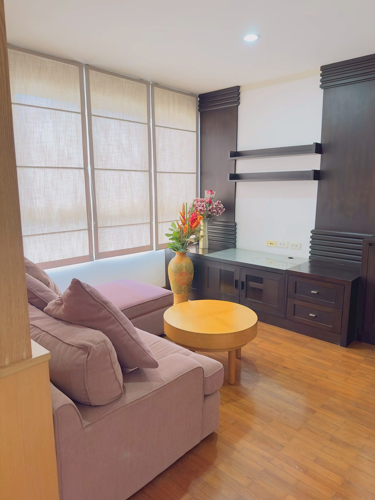 ให้เช่าคอนโดนานา : For Rent Condo Baan Siri Sukhumvit 13 Fully furnished (S15-8645)  