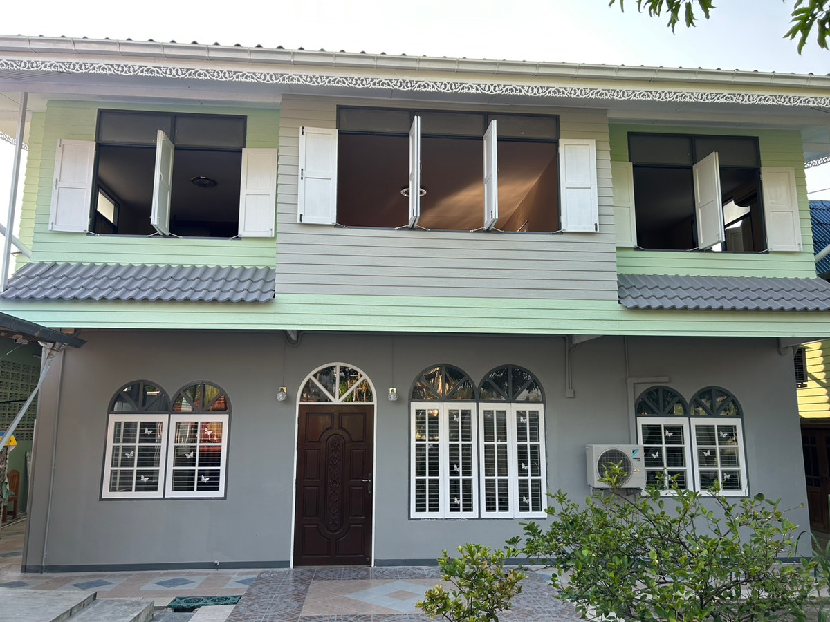 ขายบ้านบางแค เพชรเกษม : ขายบ้าน 2 หลัง พร้อมโกดัง 1 หลัง (หลังบ้านติดน้ำ) ซอยบางแวก 120 (จรัญ 13) บางแค กรุงเทพมหานคร