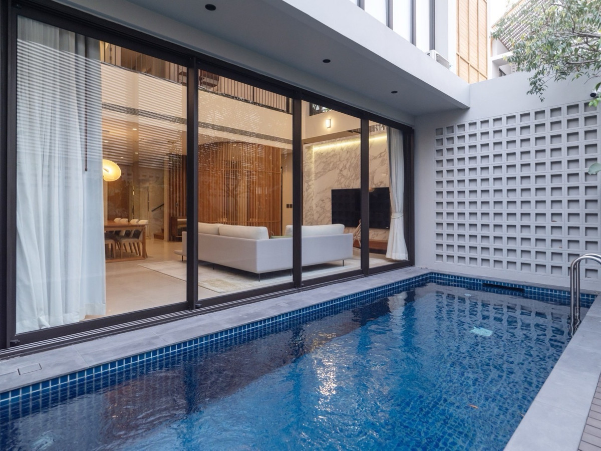 ให้เช่าบ้านสะพานควาย จตุจักร : ให้เช่าบ้านเดี่ยวบ้านบ้านวิภาวดี20 pool villa สุด luxury🌟🌈🌲 豪华泳池别墅出租，位于Vibhavadi 20区。