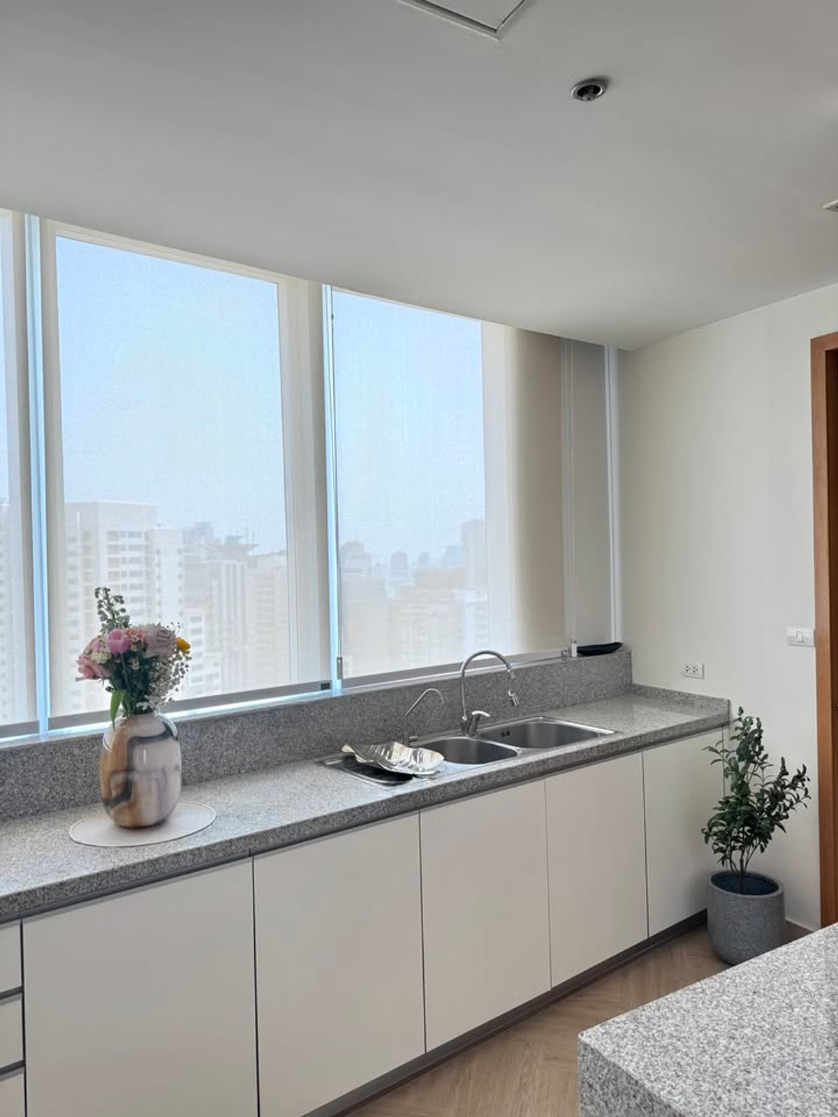 CondoSukhumvit, Asoke, Thonglor : ✨🏙️ Condo for rent/sale, Millennium Residence Sukhumvit 20, large room in the heart of the city ✨🏙️