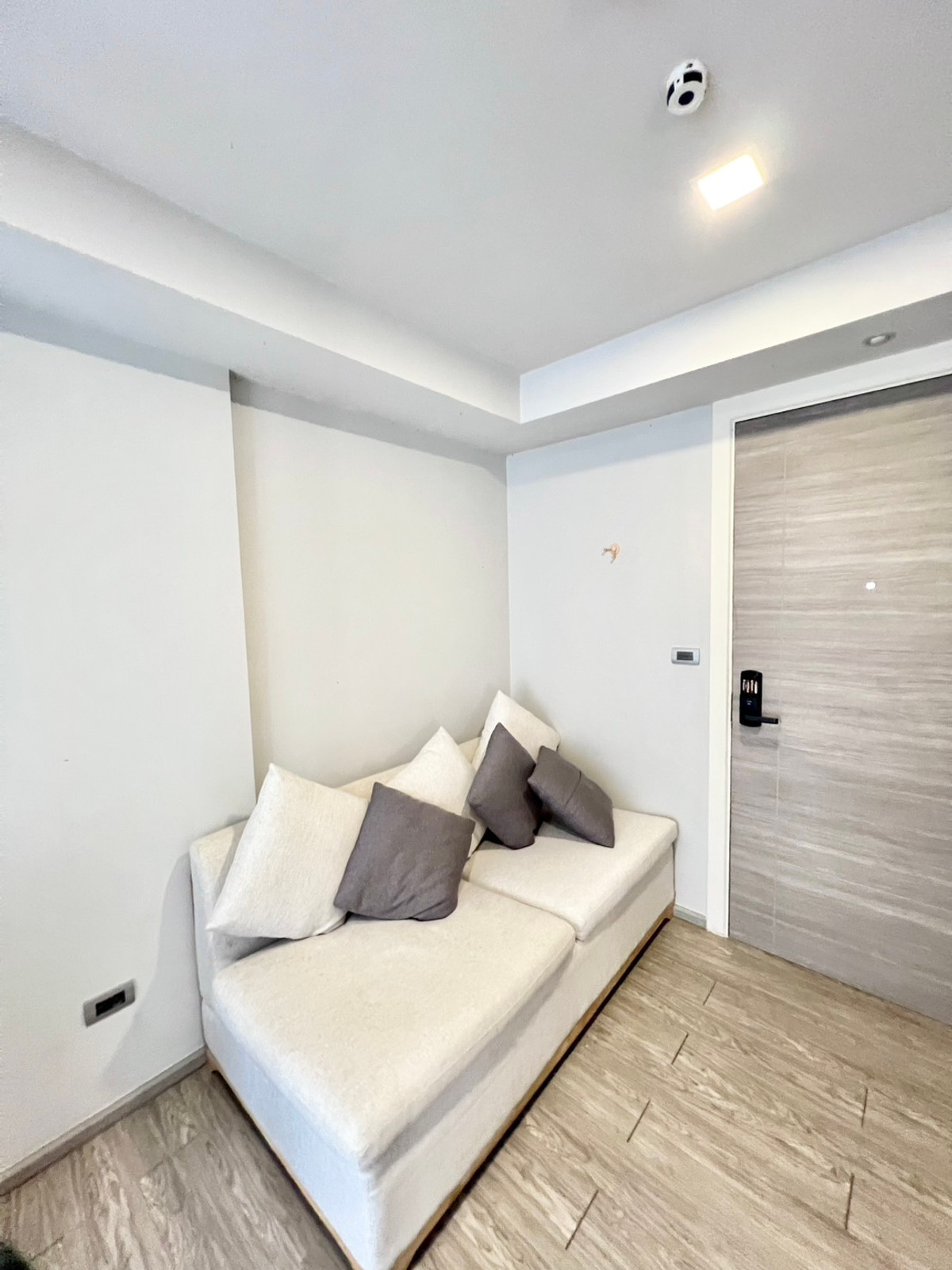 For RentCondoRatchathewi,Phayathai : 💎 Rare Unit: Very cheap Savvi Phahol-Ari | BTS Ari ✨Only13,000/Month Quiet condo Good location, convenient travel on many routes.