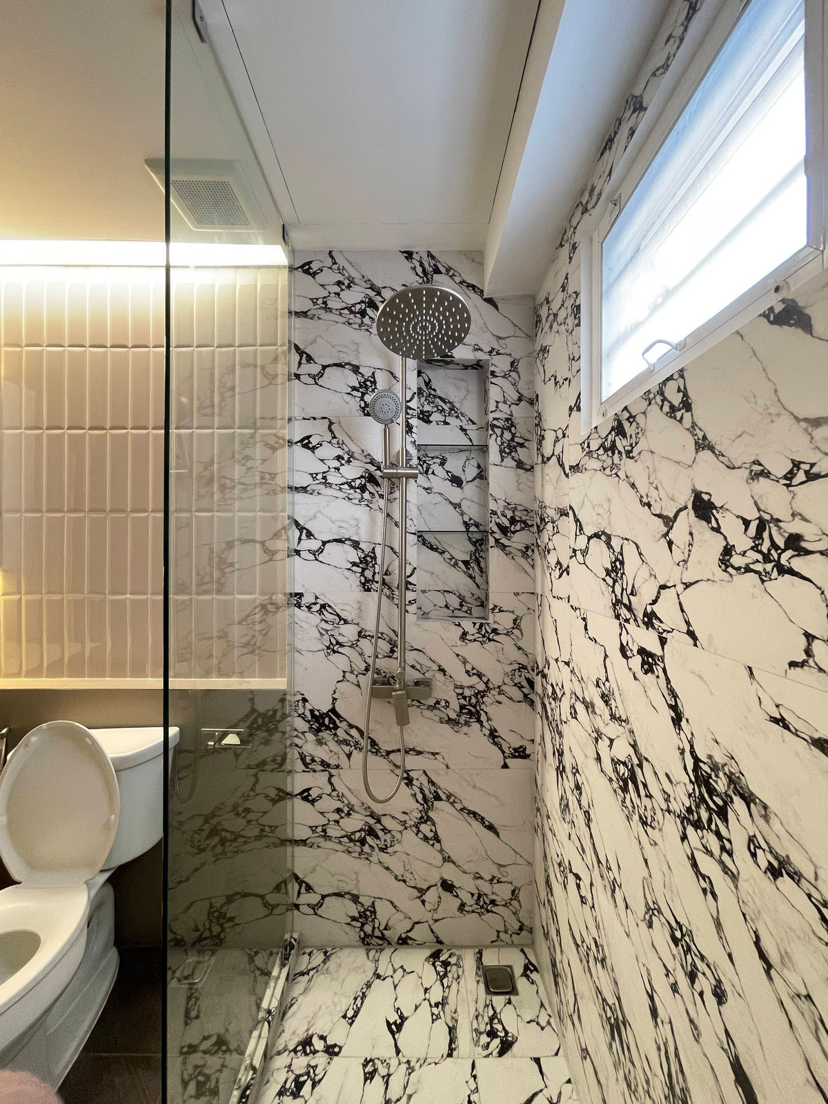 ให้เช่าทาวน์โฮมอ่อนนุช อุดมสุข : RH040326 ให้เช่า ทาวน์เฮาส์รีโนเวทใหม่ 2 ห้องนอนขนาดใหญ่ at สุขุมวิท 93 ใกล้ BTS บางจาก เพียง 150 เมตร