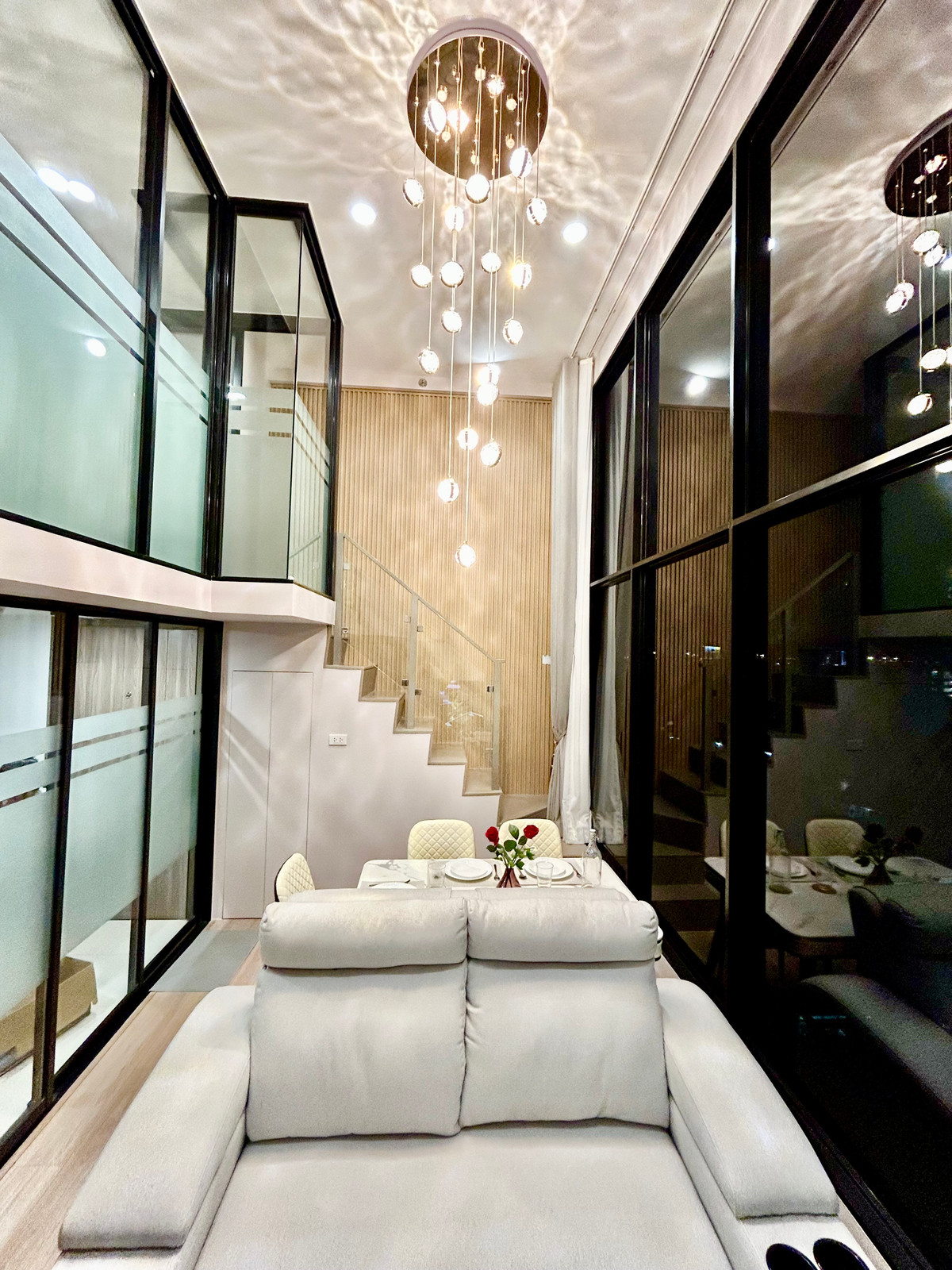 For RentCondoOnnut, Udomsuk : 🏙️ KnightsBridge Space Sukhumvit - Rama 4 ✨ Very beautiful room! High ceiling, airy, good location