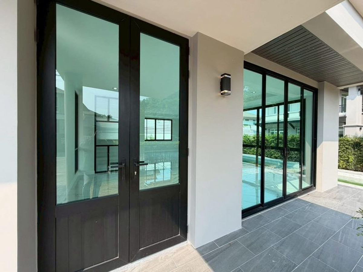 For SaleHouseMahachai Samut Sakhon : 2-story detached house, Nusasiri City Rama 2 Village with private swimming pool, size 154.4 square wah, 3 bedrooms, Bang Chuet Subdistrict. Mueang Samut Sakhon Samut Sakhon Province