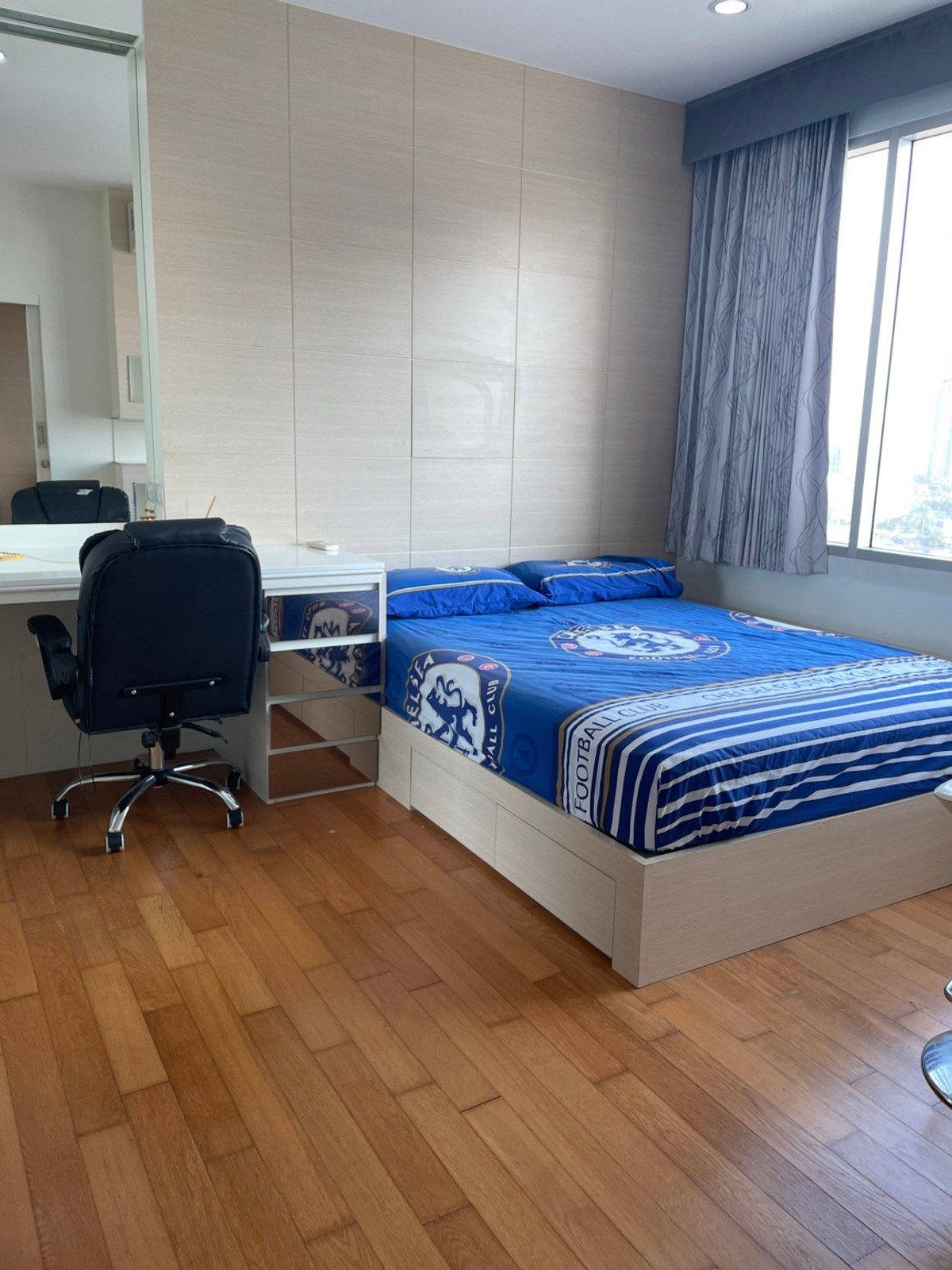 For RentCondoWongwianyai, Charoennakor : 💗 Best Price for rent Villa Sathorn beautiful room high floor city view fully furnished convenient travel.