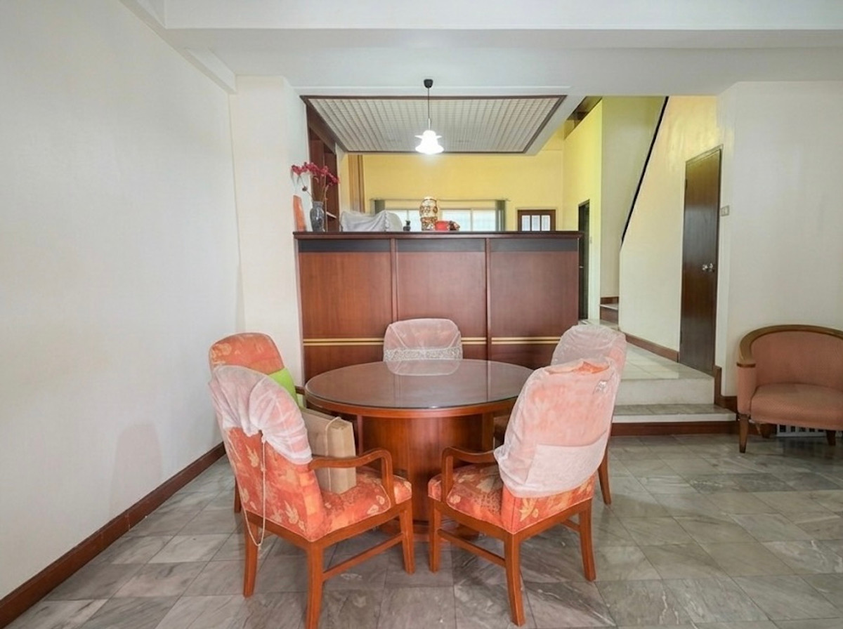 For SaleTownhomeSapankwai,Jatujak : 4-story Townhome Near SRT Red Line Wat Semian Nari / 4 Bedrooms (FOR SALE) BNS017
