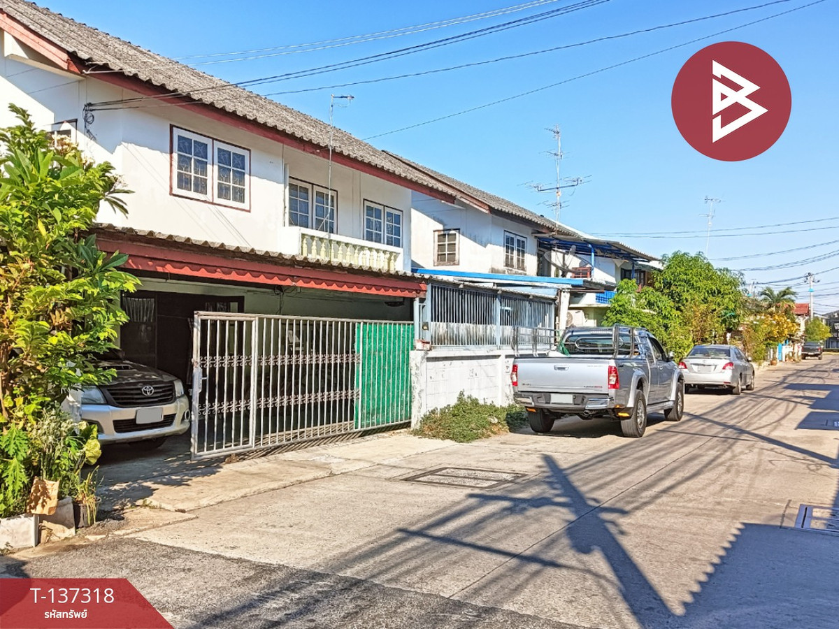 For SaleTownhomeSamut Prakan,Samrong : 2-story townhouse for sale, Phatthananiwet Village, Theparak, Samut Prakan.