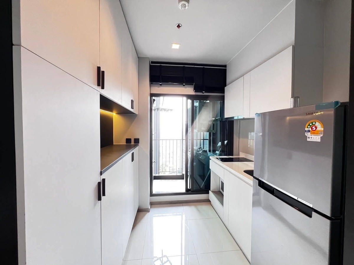 For RentCondoRama9, Petchburi, RCA : For rent 📍 Life Asoke - Rama 9 📍 Fully furnished with appliances. Near MRT Rama 9.