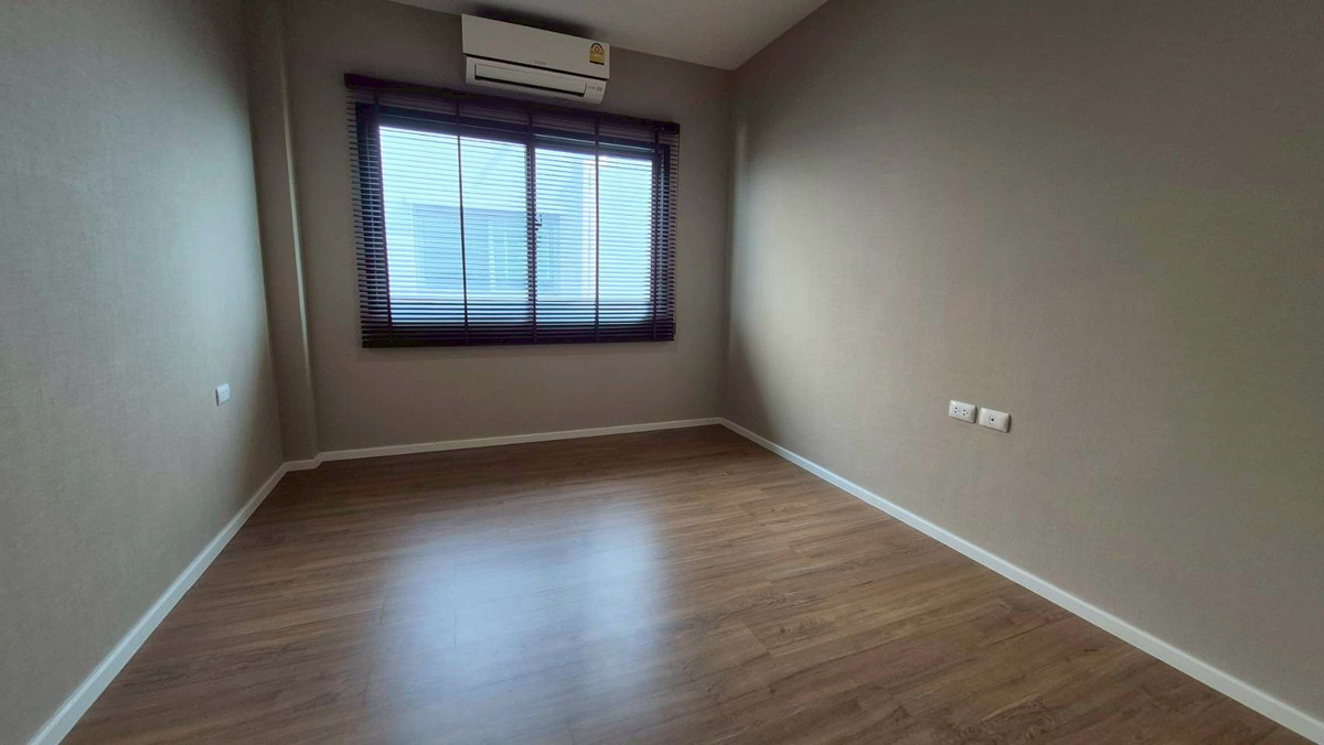 For SaleTownhomeRathburana, Suksawat : Urgent sale, 3-story townhome, decorated and ready to move in. village in the middle of the city Sathorn-Suksawat (AP Project) Soi Suksawat 39