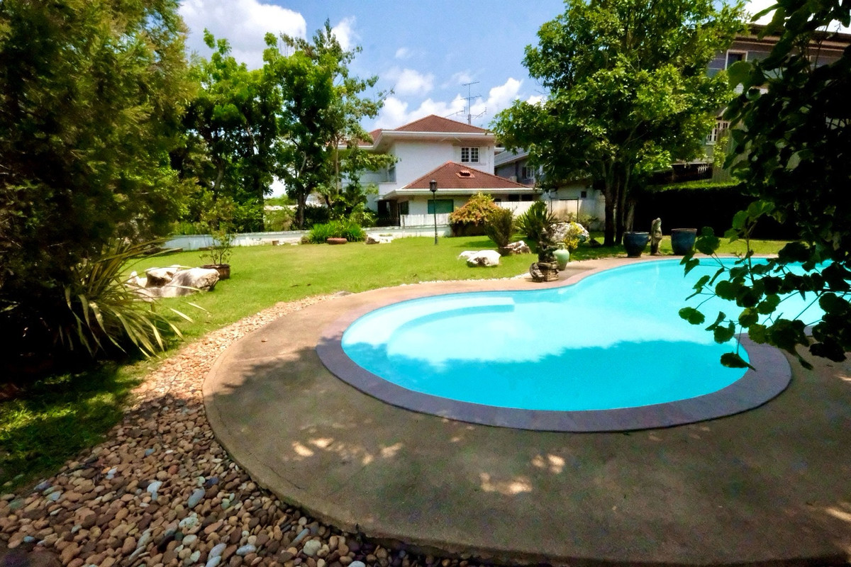 ขายบ้านปิ่นเกล้า จรัญสนิทวงศ์ : ✨คฤหาสน์ส่วนตัว บนพื้นที่1ไร่1งาน2ตร.ว. กรุงเทพ ตลิ่งชัน หมู่บ้าน กฤษดานคร14 (Luxury House Krissadanakorn14)