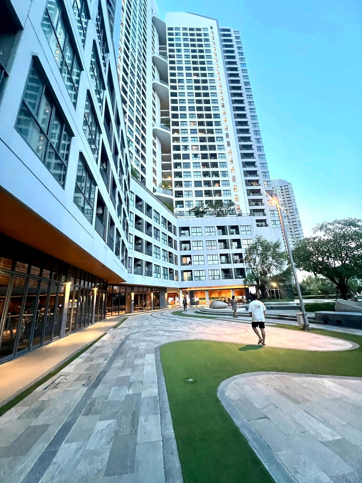 ให้เช่าคอนโดบางนา แบริ่ง ลาซาล : คอนโดทำเลดี ใกล้ BTS เดินทางสะดวก เข้าเมืองง่าย เหมาะกับคนทำงานสุดๆ