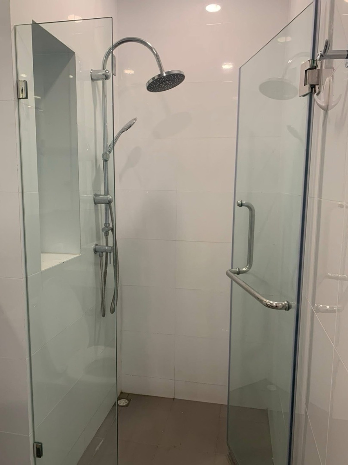 ให้เช่าคอนโดบางนา แบริ่ง ลาซาล : ✨🐶 เลี้ยงสัตว์ได้ ห้องมุม Private ใกล้ BTS แบริ่ง 550 ม. | Brixton Pet & Play Sukhumvit 107 🐾🏙️