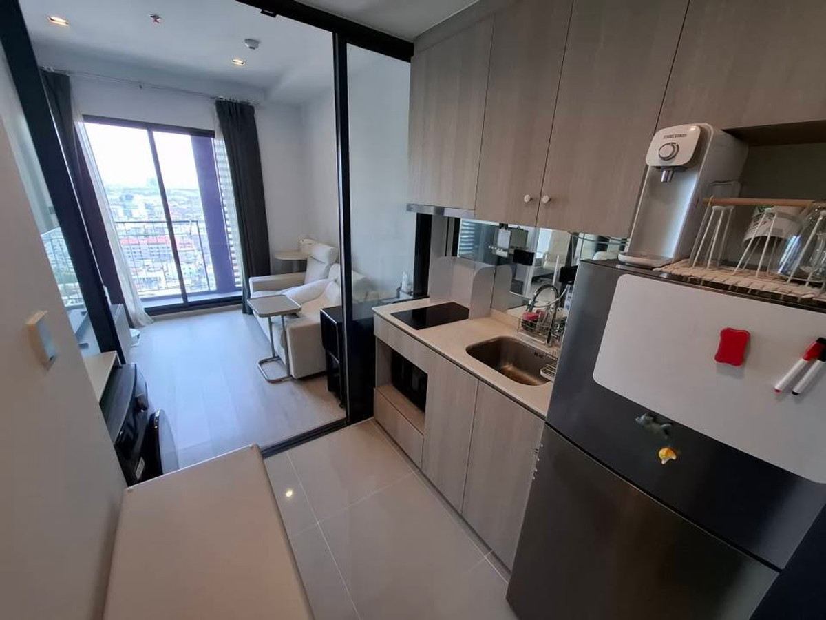 For RentCondoWongwianyai, Charoennakor : ⭐️ Reference Sathorn-Wongwianyai ⭐️ 1 bedroom, 1 bathroom, complete amenities.
