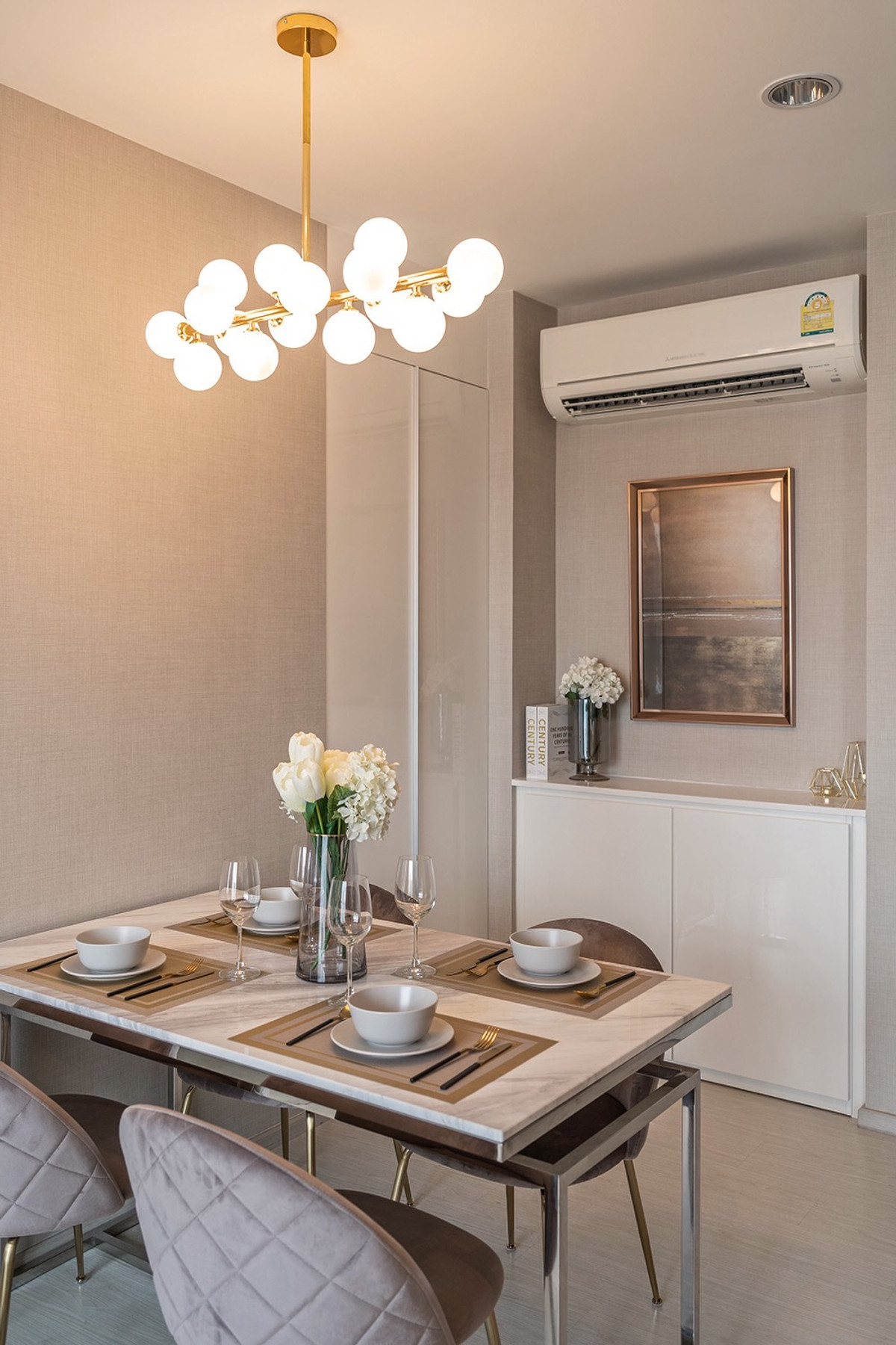 For SaleCondoSukhumvit, Asoke, Thonglor : Rhythm Sukhumvit 42 / 2 Bedroom (SALE WITH TENANT), Rhythm Sukhumvit 42 / 2 Bedroom (Sale with Tenant) NA090