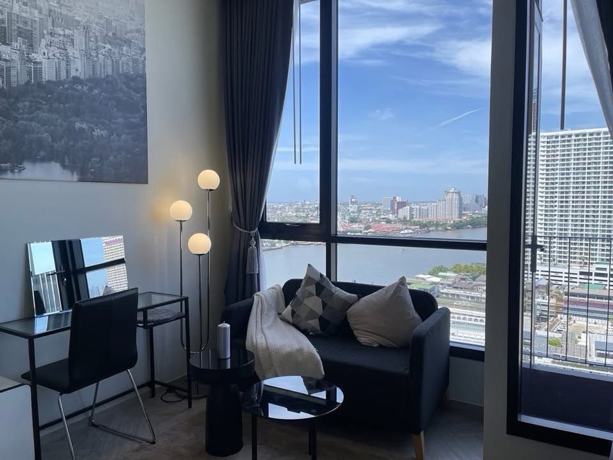 For RentCondoWongwianyai, Charoennakor : 🩷***19,500 Bath/Month**
Chapter Charoennakorn Riverside
Condo for rent: Chapter Charoen Nakhon Riverside. Make an appointment to see the room. Line id: @900cqqhk or call 0859114585 to this number.
Near the BTS
BTS Krung Thonburi
BTS Saphan Taksin
Golden L