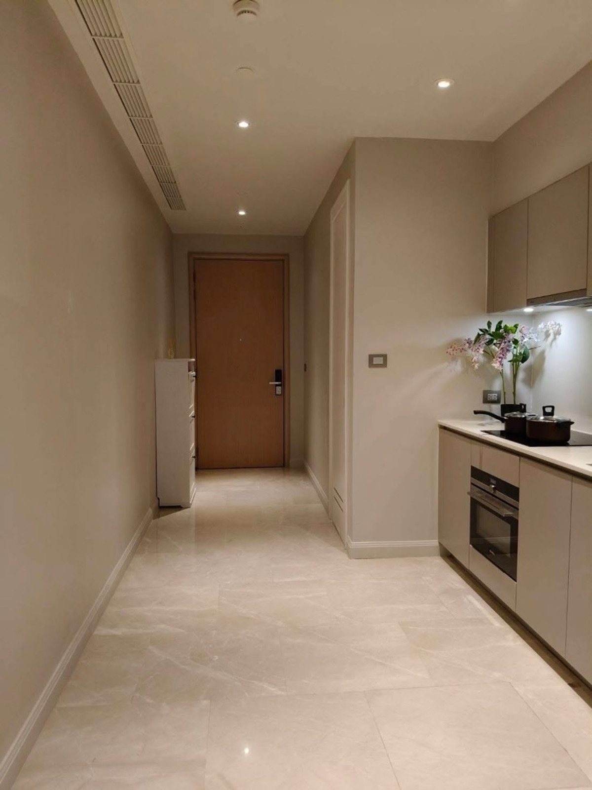 For RentCondoWongwianyai, Charoennakor : #R9795 🎉 290369 Condo for rent: Magnolias Waterfront Residences (Previous code R8174