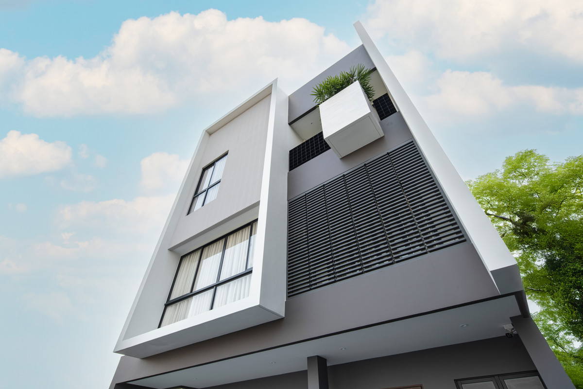 ขายบ้านโชคชัย4 ลาดพร้าว71 : [ขาย] ✨ บ้านเดี่ยว 3 ชั้น สไตล์ Modern Luxury พรีเมียมที่สุดในลาดพร้าว 101 | Feel Town ✨ แต่งครบ พร้อมลากกระเป๋าเข้าอยู่! เพียง 13.99 ล้าน (Rare Item มีเพียง 9 หลังในโครงการ!)