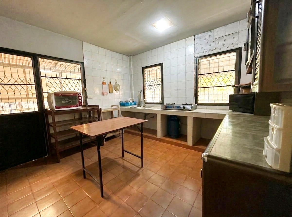 For SaleHousePathum Thani,Rangsit, Thammasat : Muang Ake Village Project 1 / 8 Bedrooms (For Sale), Muang Ake Village 1 / 8 Bedrooms (FOR SALE) BNS060